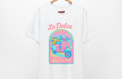 LA DOLCE RIDE: PINK SCOOTER DREAMS UNISEX TEE
